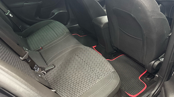 Opel Astra, 2017 года, пробег 158785 км