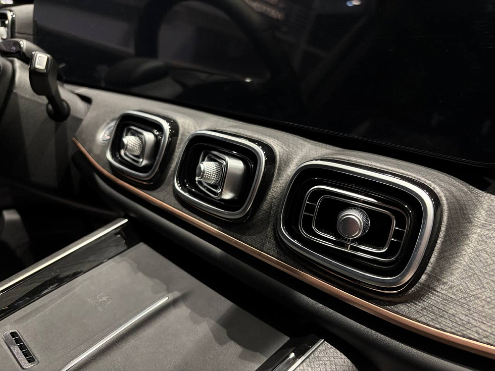 Jaecoo J8 Supreme, черный