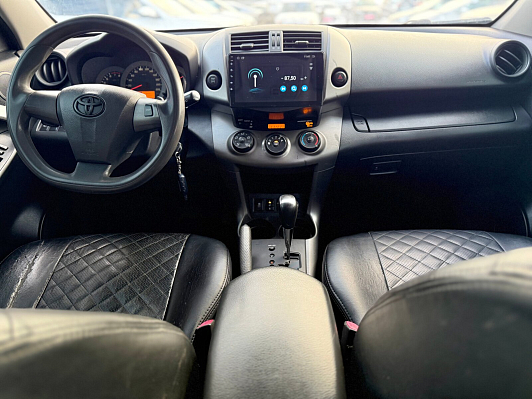 Toyota RAV4, 2010 года, пробег 285000 км