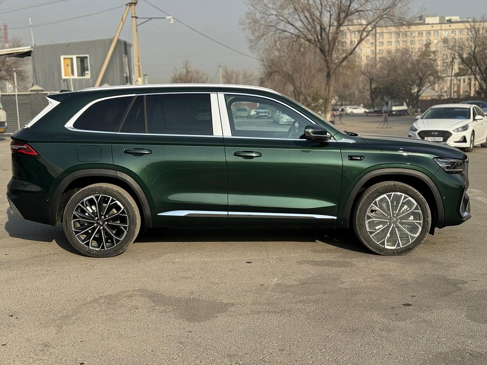 Geely Monjaro Flagship, зеленый