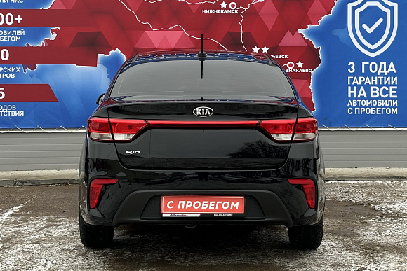 Kia Rio, 2017 года, пробег 110000 км