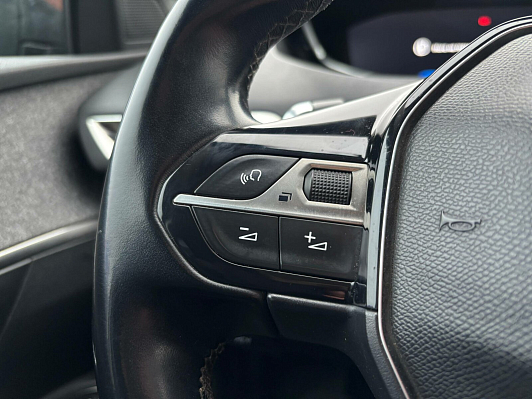 Peugeot 3008 Allure, 2018 года, пробег 151743 км