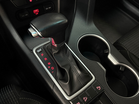 Kia Sportage Classic "Теплые опции", 2019 года, пробег 92804 км