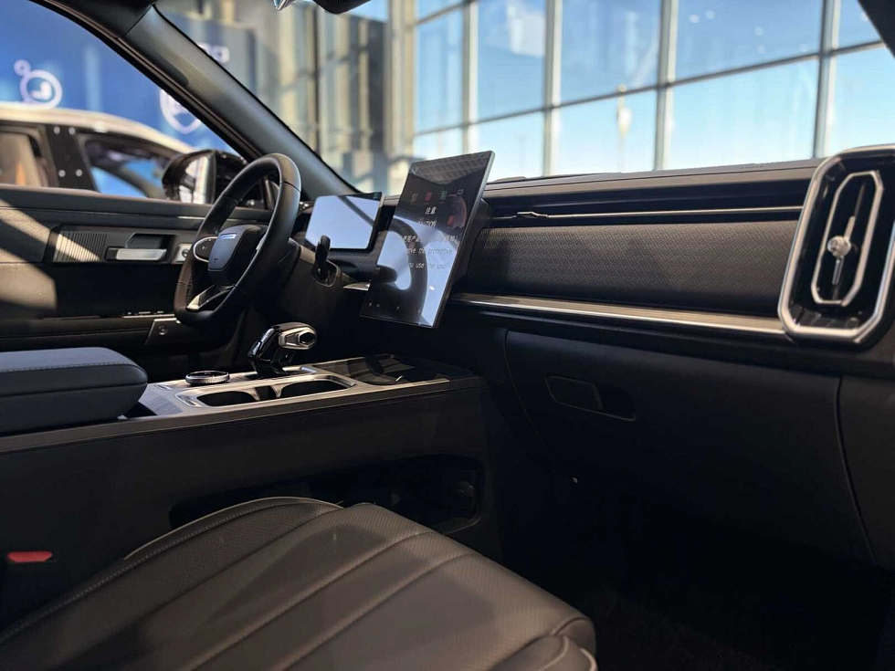 Jaecoo J7 Комфорт, черный