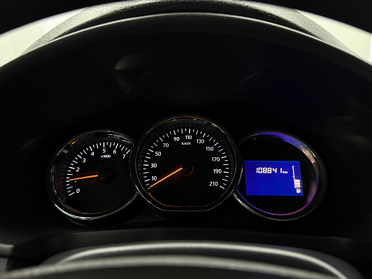 Renault Logan Privilege, 2017 года, пробег 108839 км