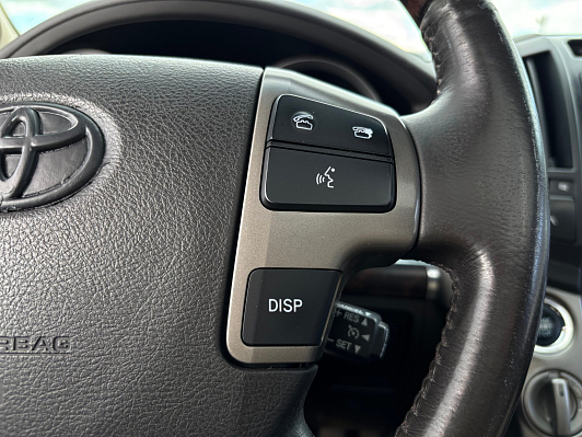 Toyota Land Cruiser, 2011 года, пробег 321650 км