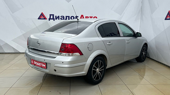 Opel Astra Essentia, 2010 года, пробег 186000 км