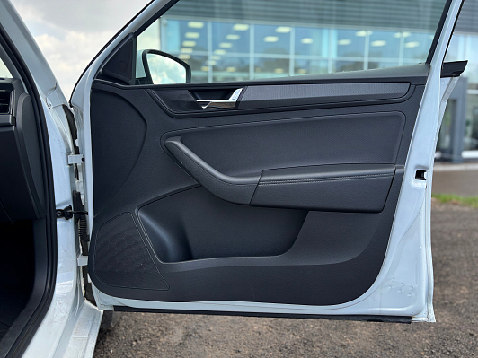 Skoda Rapid Hockey Edition, 2021 года, пробег 112450 км