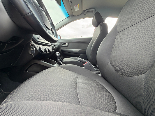 Kia Rio Luxe, 2016 года, пробег 114788 км