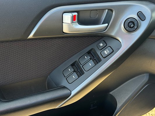Kia Cerato, 2011 года, пробег 206281 км