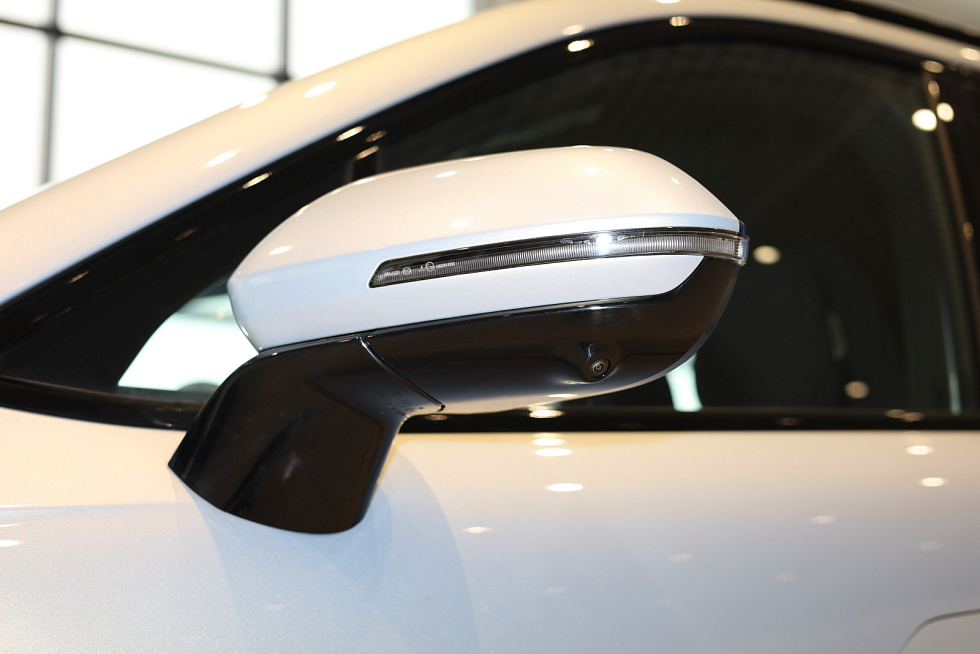 Omoda C7 Joy, серебряный