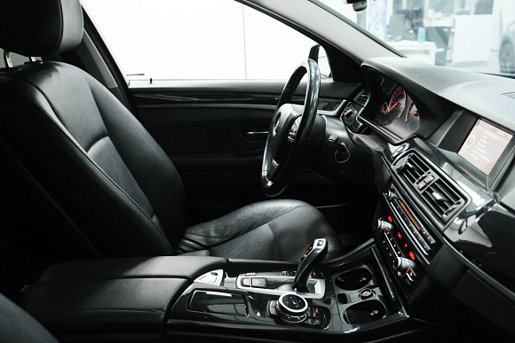 BMW 5 серии, 2014 года, пробег 186538 км