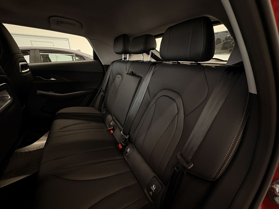 Omoda C5 Supreme, красный