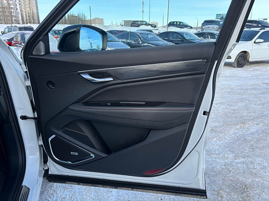 Geely Tugella, 2023 года, пробег 30100 км