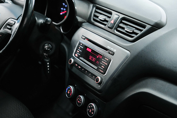 Kia Rio Luxe, 2015 года, пробег 182000 км