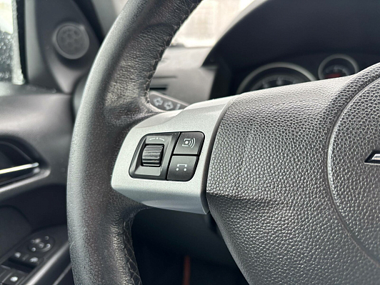 Opel Astra, 2010 года, пробег 194006 км