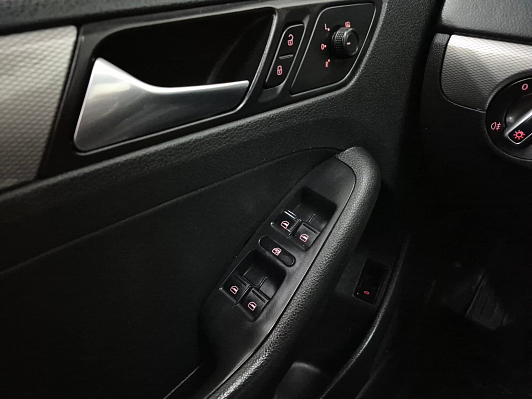 Volkswagen Jetta, 2015 года, пробег 177187 км