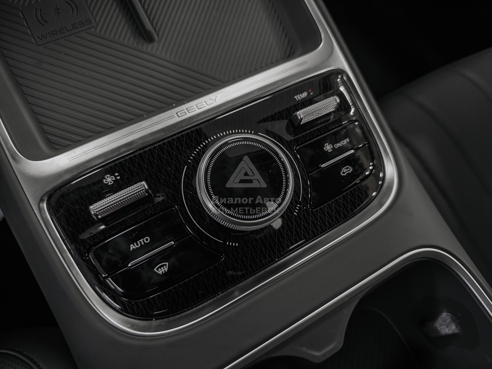 Geely EX5 EM-i Max, серый