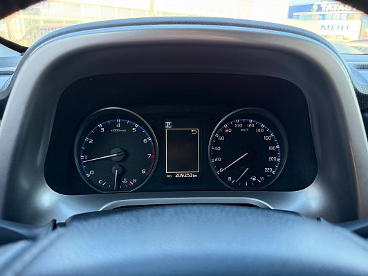 Toyota RAV4, 2018 года, пробег 208900 км