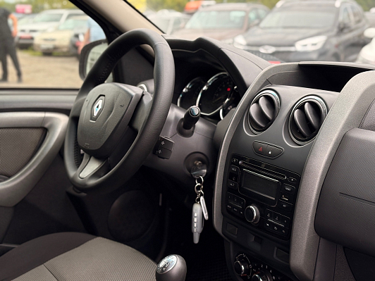 Renault Duster Expression, 2015 года, пробег 123837 км