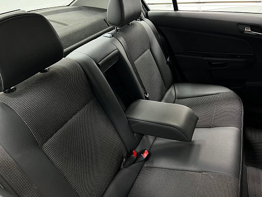 Opel Astra Cosmo, 2011 года, пробег 122000 км