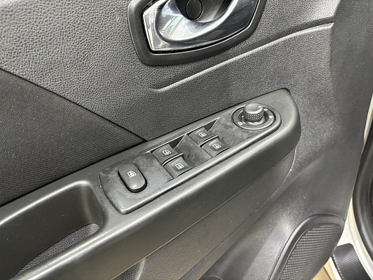 Renault Kaptur Drive, 2017 года, пробег 108155 км