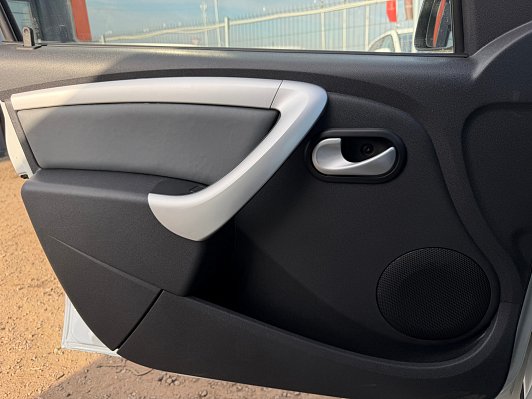 Lada (ВАЗ) Largus Luxe Glonass (7 мест) (2018-2019), 2018 года, пробег 107800 км