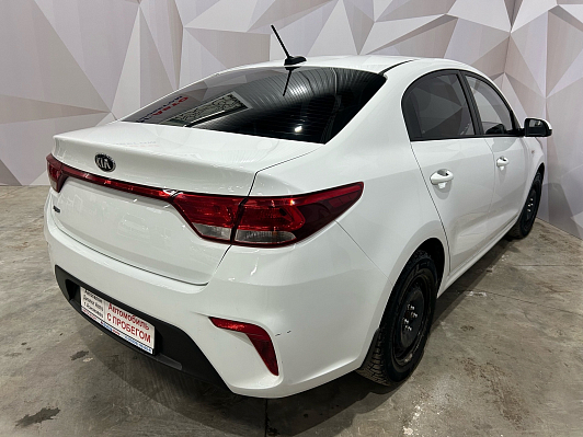 Kia Rio, 2019 года, пробег 49000 км