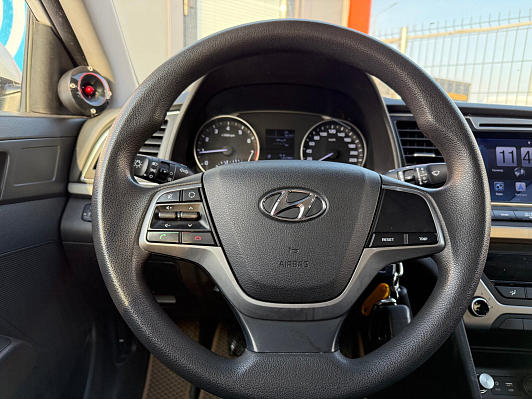 Hyundai Elantra Base, 2016 года, пробег 239299 км