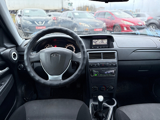 Lada (ВАЗ) Priora, 2014 года, пробег 147499 км