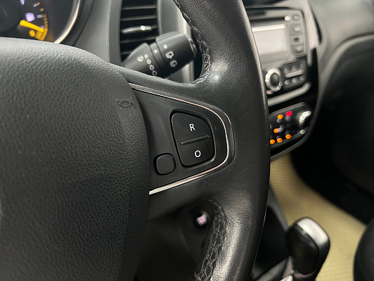 Renault Kaptur Play, 2016 года, пробег 128000 км