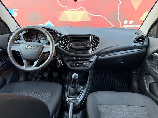 Lada (ВАЗ) Vesta Comfort, 2017 года, пробег 83000 км