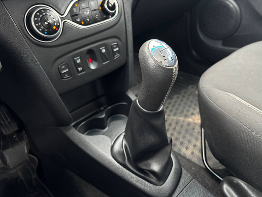 Renault Sandero Stepway Drive, 2019 года, пробег 89220 км