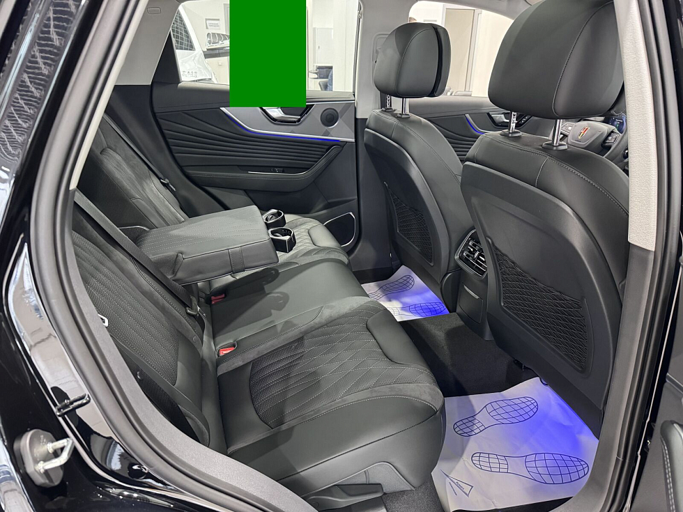 Hongqi HS5 Deluxe, черный