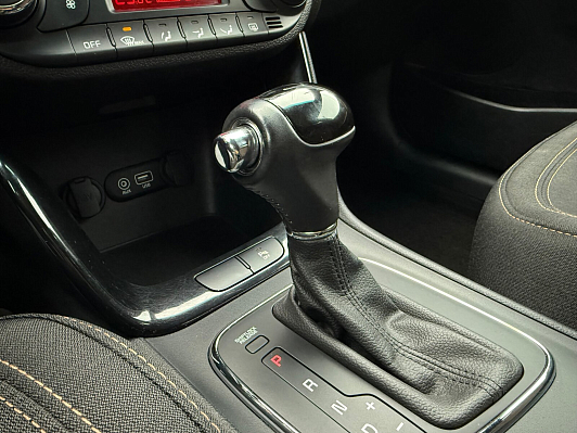 Kia Ceed Luxe, 2016 года, пробег 204000 км
