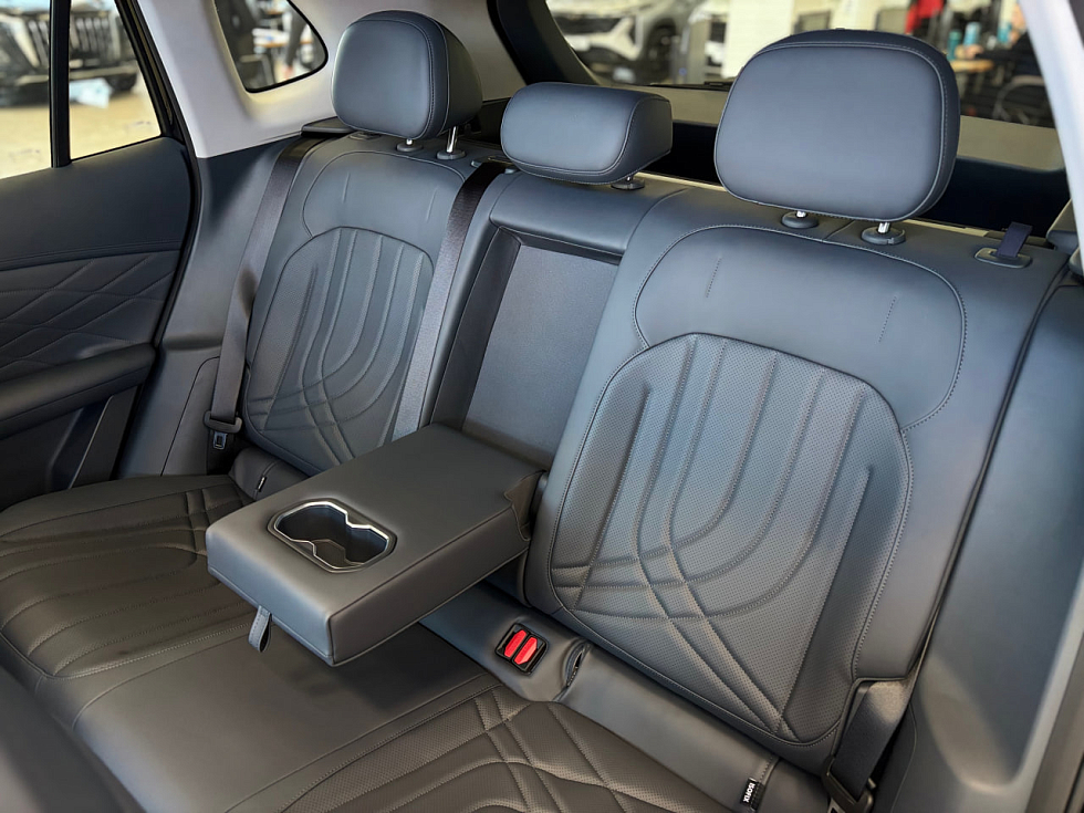 Geely EX5 EM-i Pro, черный