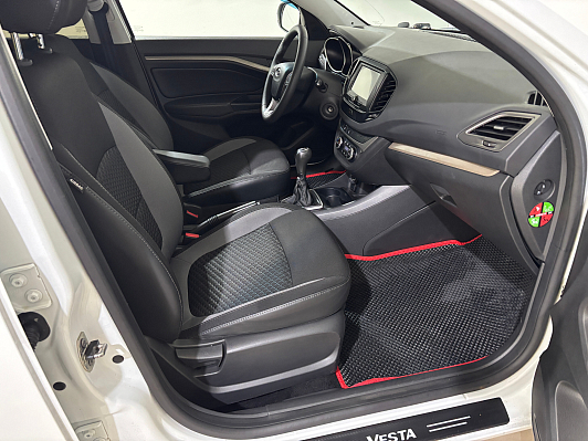 Lada (ВАЗ) Vesta Luxe, 2016 года, пробег 97798 км