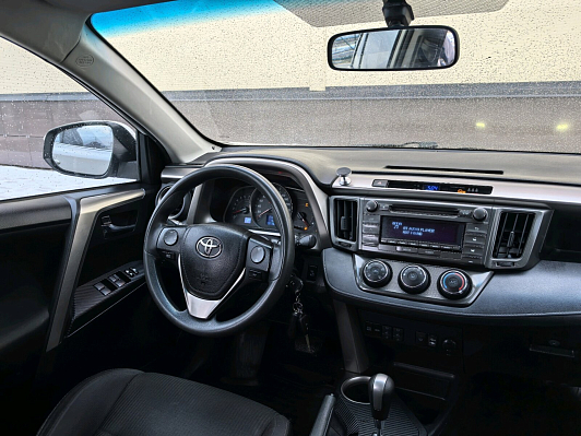 Toyota RAV4 Стандарт, 2015 года, пробег 158000 км