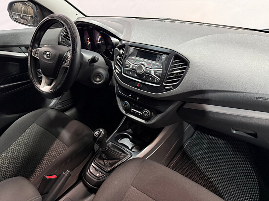 Lada (ВАЗ) Vesta, 2019 года, пробег 104500 км