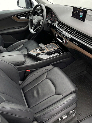Audi Q7 Advance, 2019 года, пробег 149555 км