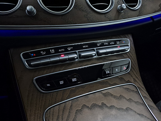 Mercedes-Benz E-Класс E 220 d 4MATIC Premium, 2021 года, пробег 48172 км