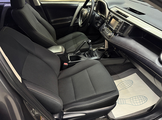 Toyota RAV4, 2013 года, пробег 168591 км