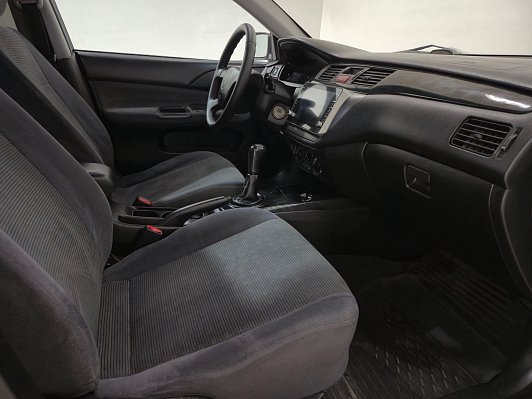 Mitsubishi Lancer, 2004 года, пробег 181755 км