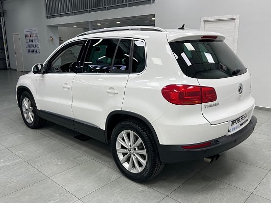 Volkswagen Tiguan Cup, 2013 года, пробег 214000 км