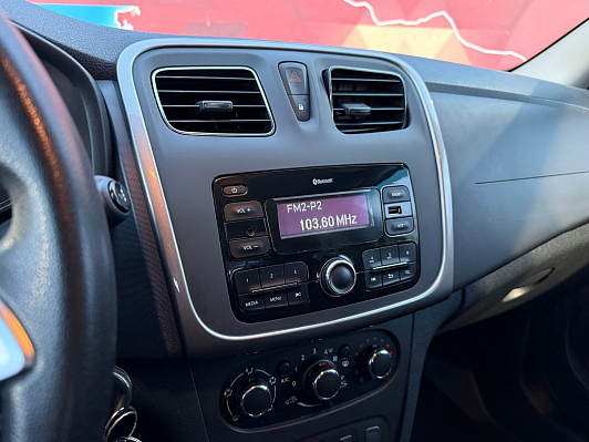 Renault Sandero Stepway Life, 2020 года, пробег 70800 км
