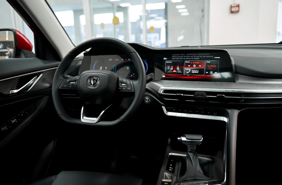 Omoda C7 Актив, серебряный