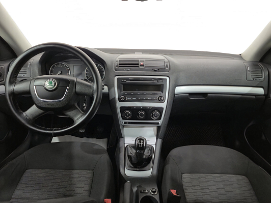 Skoda Octavia Ambition, 2010 года, пробег 291734 км
