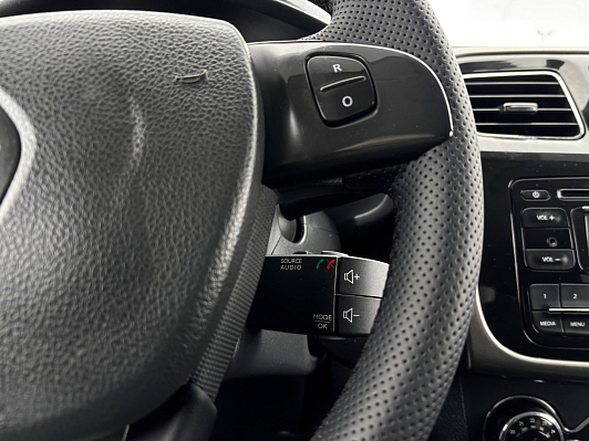 Renault Logan Luxe Privilege, 2014 года, пробег 124640 км