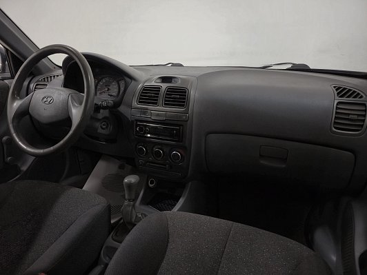 Hyundai Accent, 2006 года, пробег 306619 км
