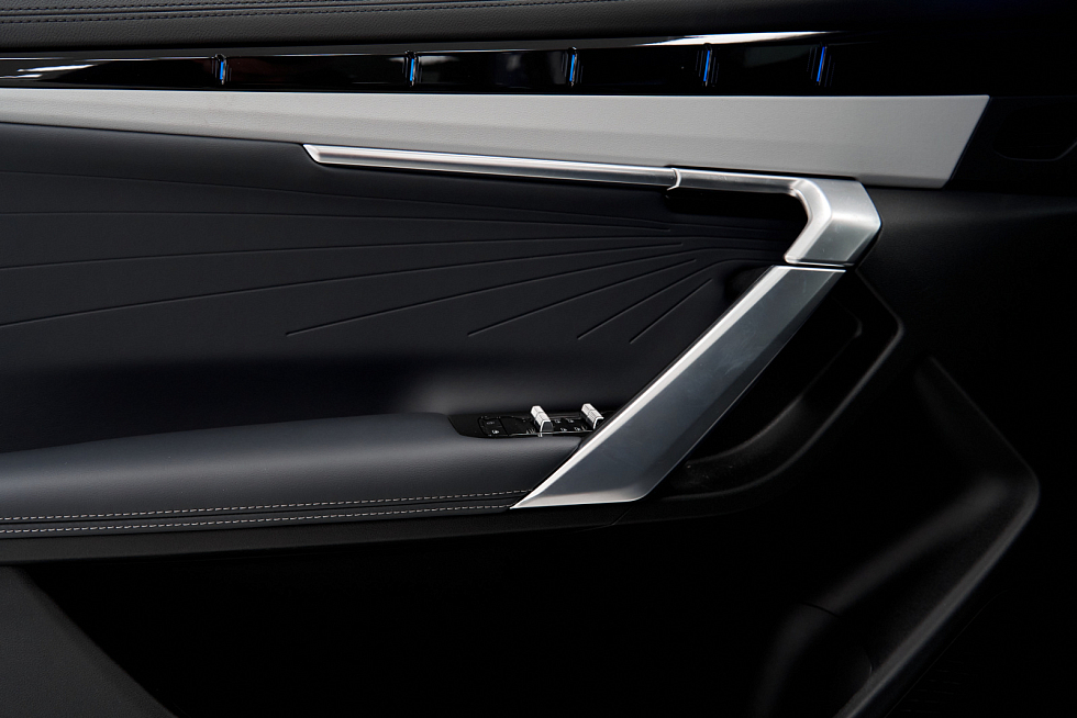 Geely Atlas Flagship Sport, голубой